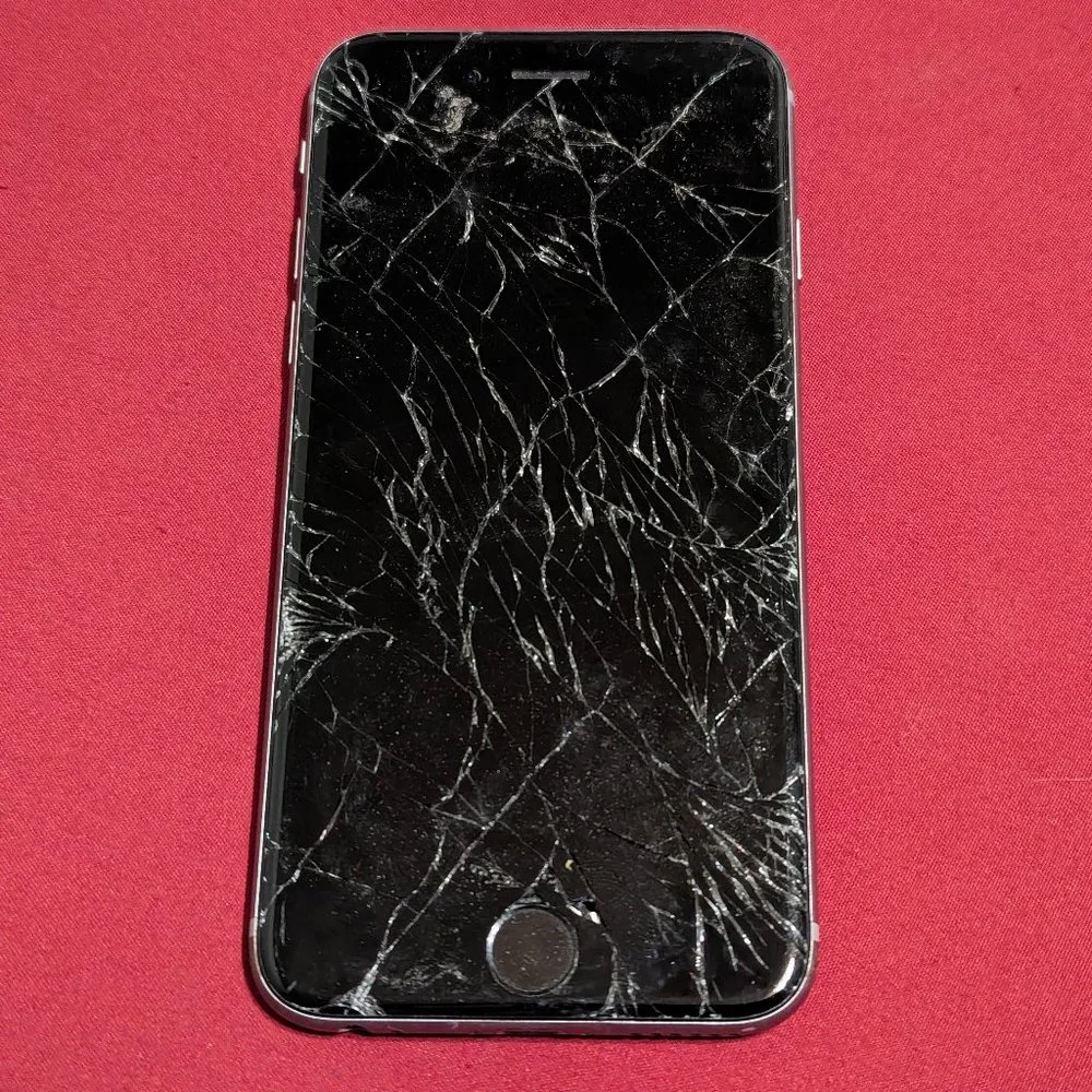 iPhone 6 (A1549) - 16 GB #36 (For parts)***